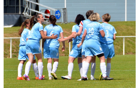 ET DE 3 POUR LES FEMININES