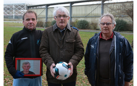 LA FAMILLE LOQUET OFFRE UN BALLON